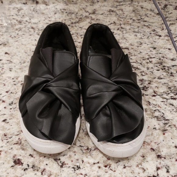 Bella Marie Shoes - Bella Marie Black Slip On Shoes 9